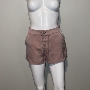 lace up shorts